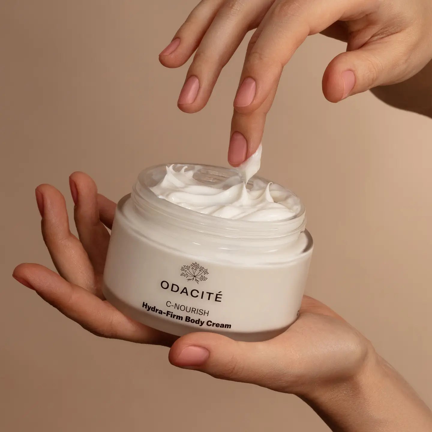 Stangrinamasis kūno kremas Odacité C-Nourish Hydra-Firm Body Cream 170 g